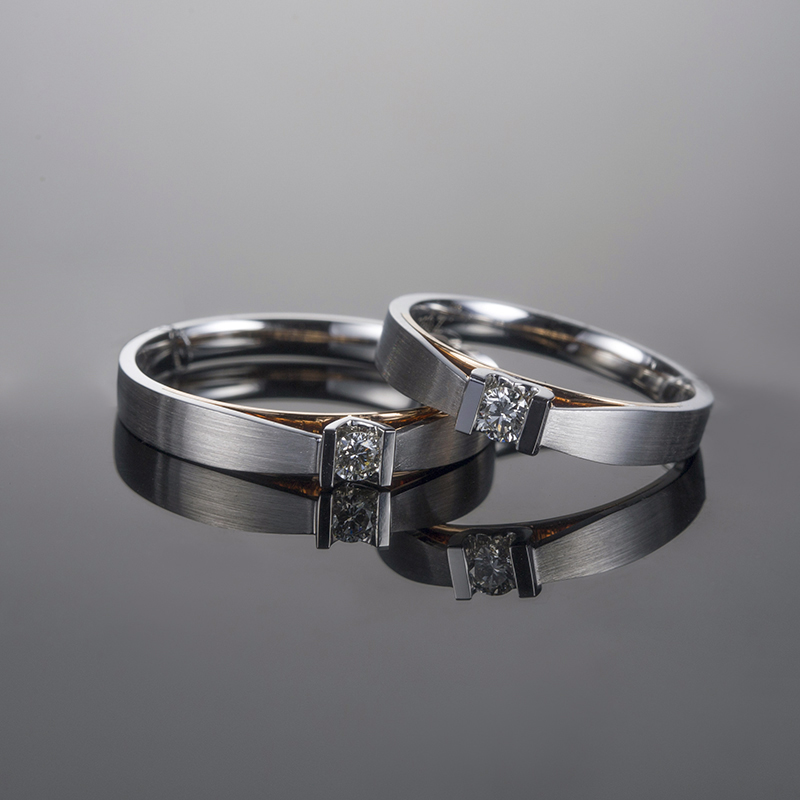 Elegant 18K Gold Moissanite Couple Ring 15
