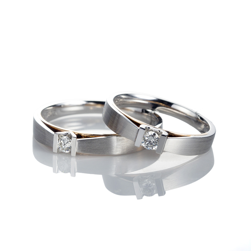 Elegant 18K Gold Moissanite Couple Ring 11