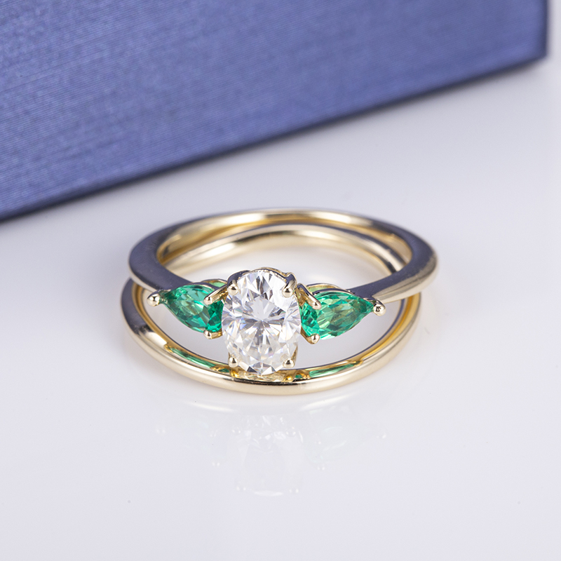 Ювелирные изделия Messi - Messi Gems 9K Желтое золото 3 камни Moissanite Lab Grown Emerald Engagement Ring Set Rings 10