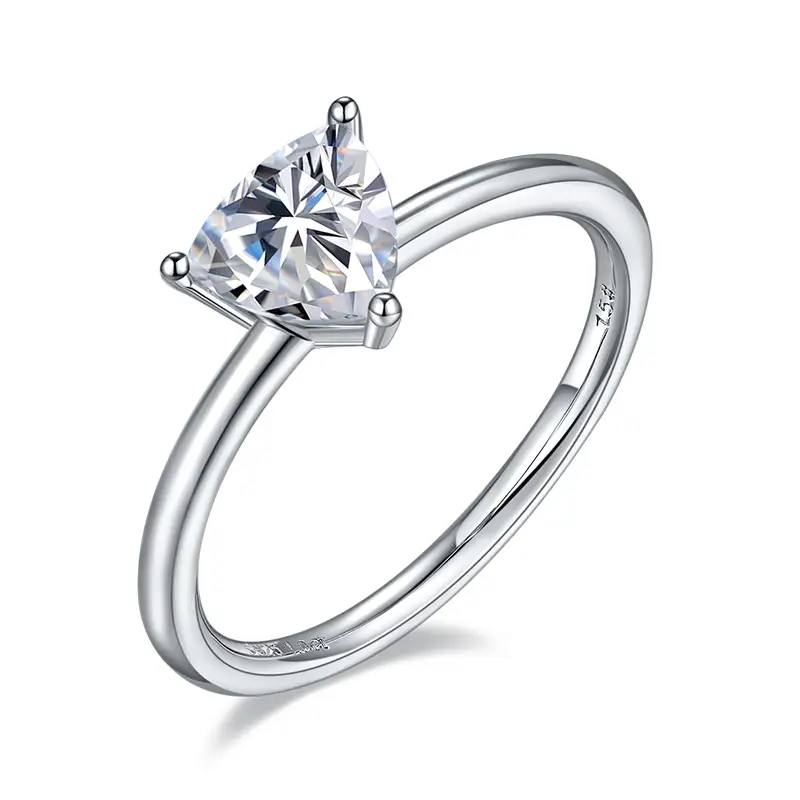 M90F Classic Triangle 1CT 1ct Moissanite Gold Plaked 925 Sterling Silver Solitaire Anello 1