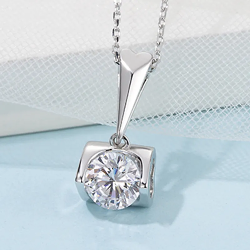 Moissanite Tennis Chain with GRA Certificate 4