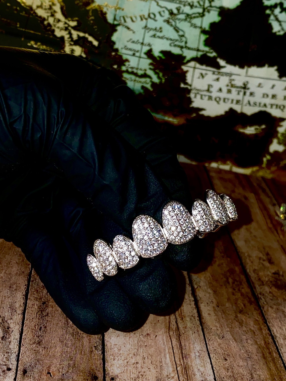 Messi Jewelry - custom 18K gold teeth grillz Moissanite diamond grillz Moissanite Grillz 13