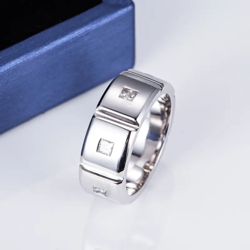 Platinum Pt950 Square DEF Moissanite Ring - High Quality 3