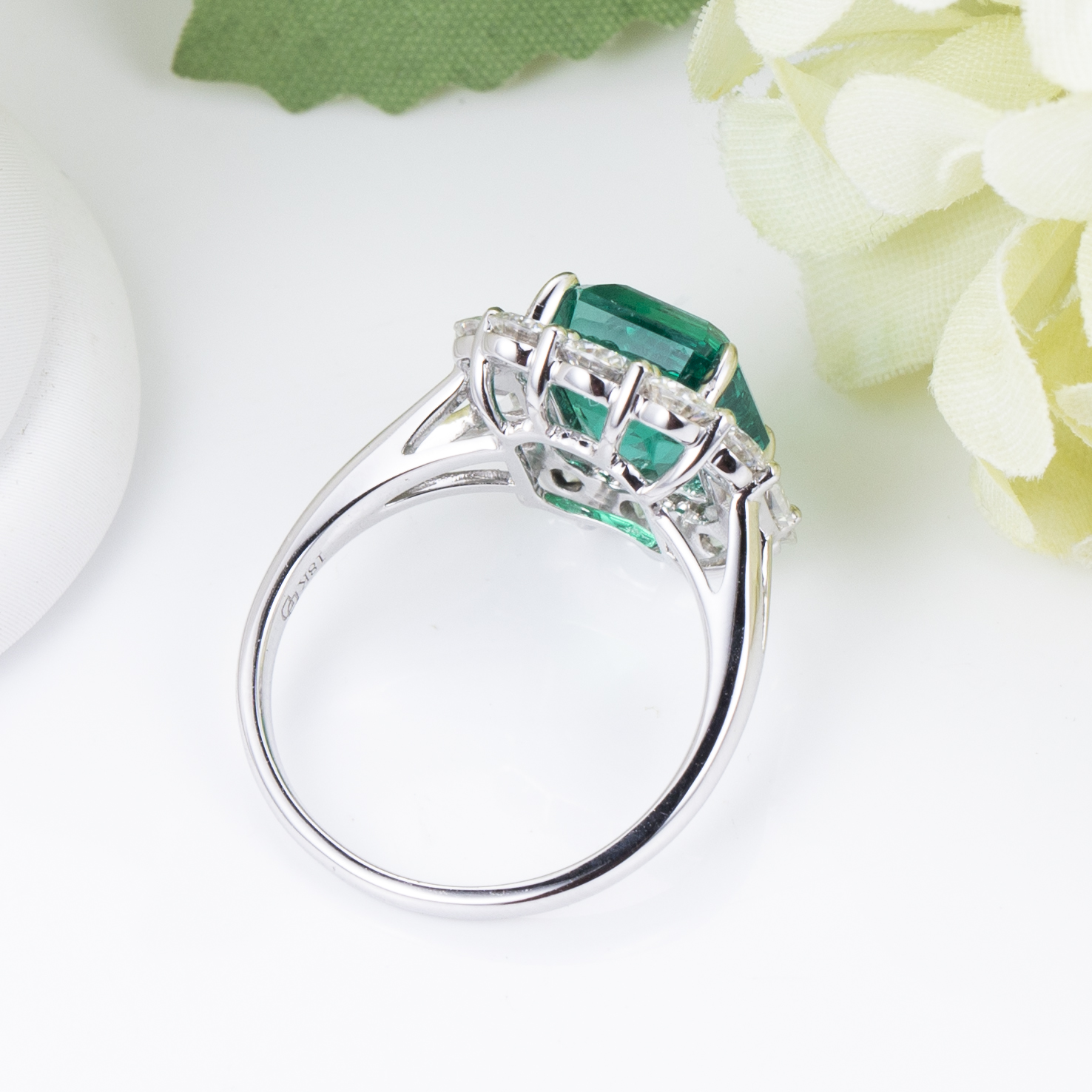 Messi Alahas - Messi Alahas MS-756 18kt vintage halo Babaye nindot nga bulawan nga alahas 3ct emerald cut lab grown esmeralda ug lab diamante singsing Lab Gibuhat Emerald Alahas 10