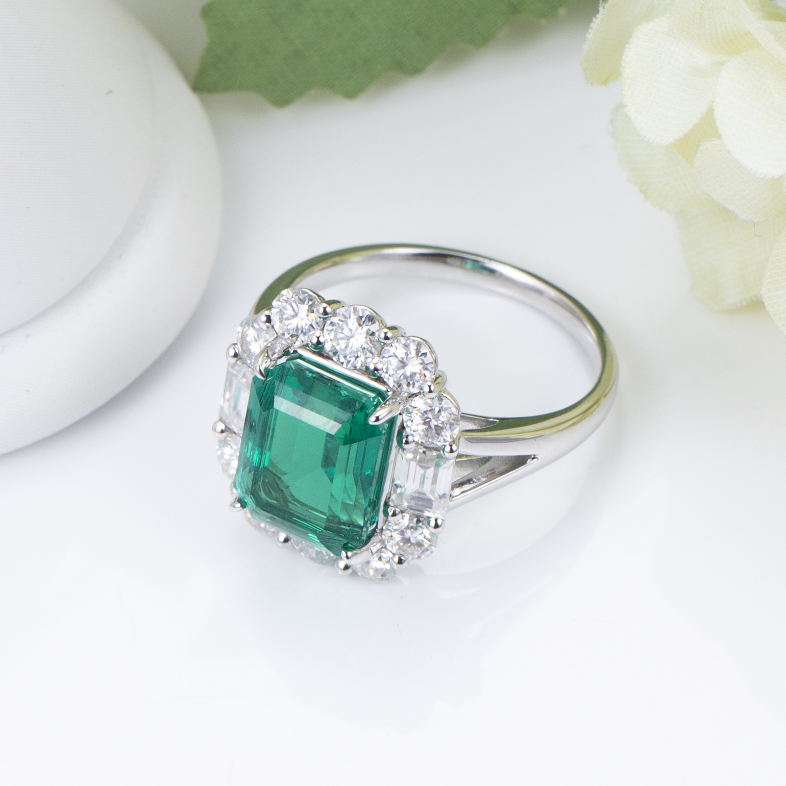 Messi Alahas - Messi Alahas MS-756 18kt vintage halo Babaye nindot nga bulawan nga alahas 3ct emerald cut lab grown esmeralda ug lab diamante singsing Lab Gibuhat Emerald Alahas 9