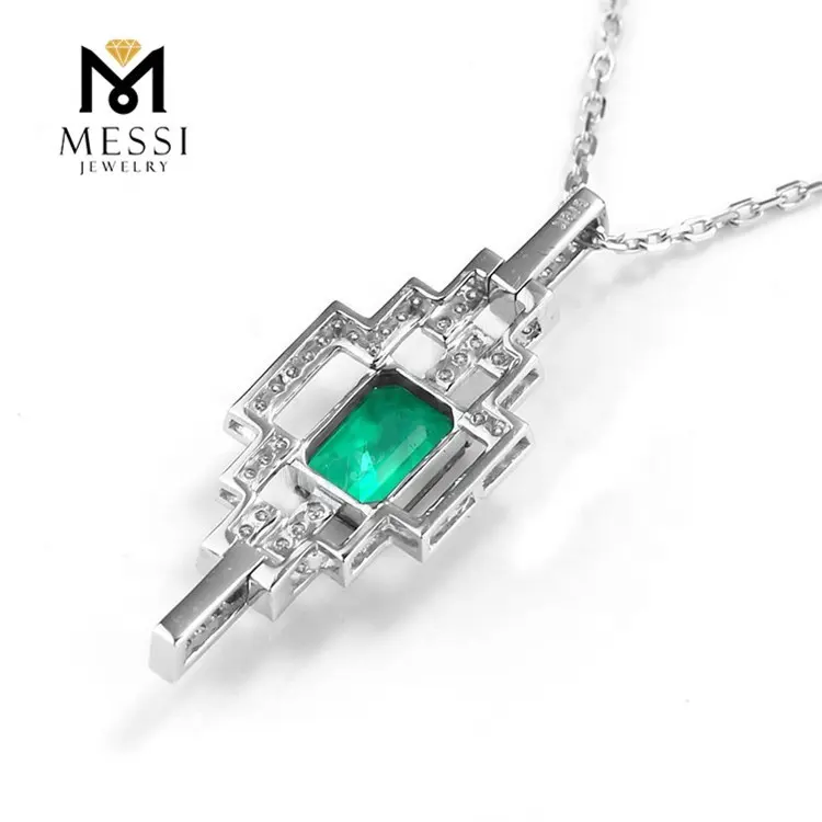Emerald Diamond Necklace: Elegant and High Quality 3