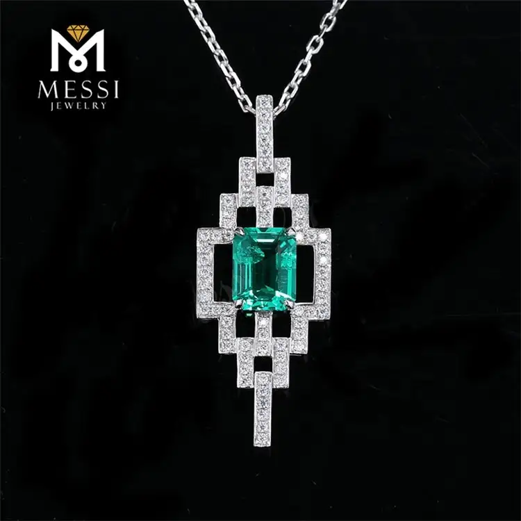 Emerald Diamond Necklace: Elegant and High Quality 4