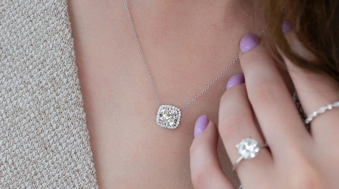 Lab created cushion cut diamonds necklace