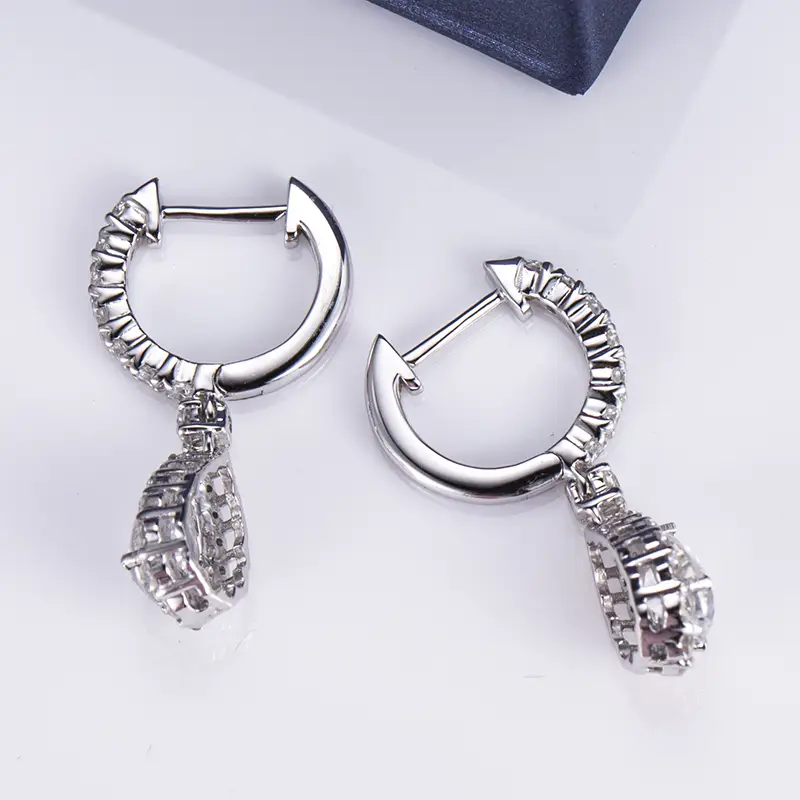 Custom moissanite stud earrings from China Manufacturer | Messi Jewelry 5