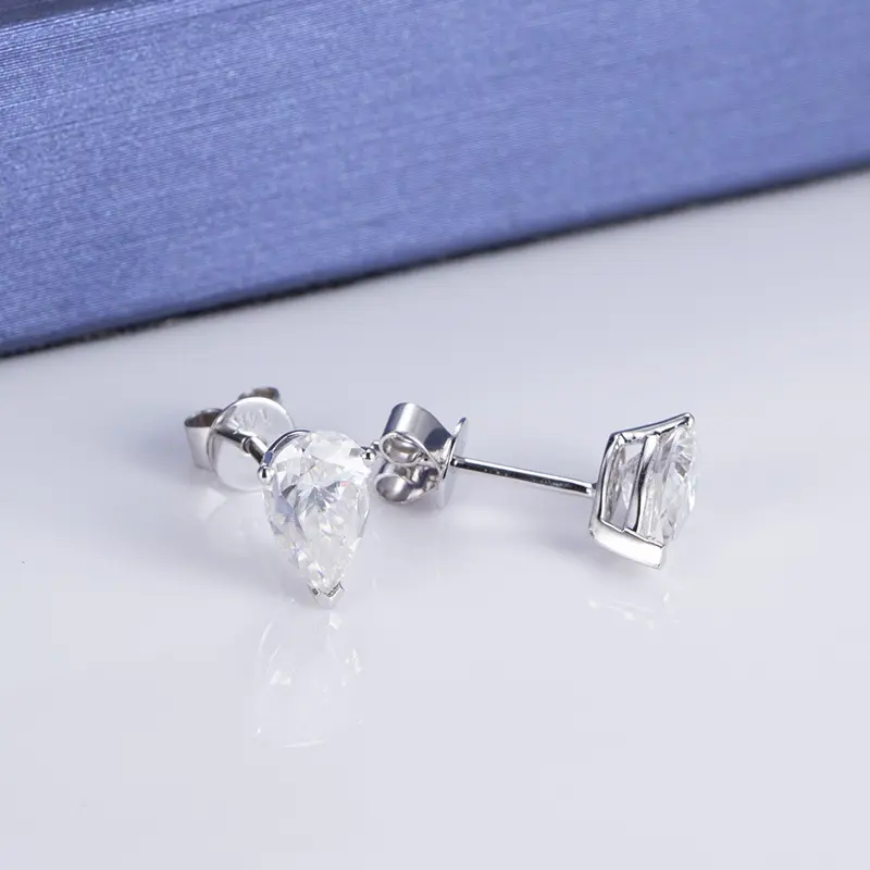 Customized moissanite stud earrings in 14k white gold suppliers | Messi Jewelry 7