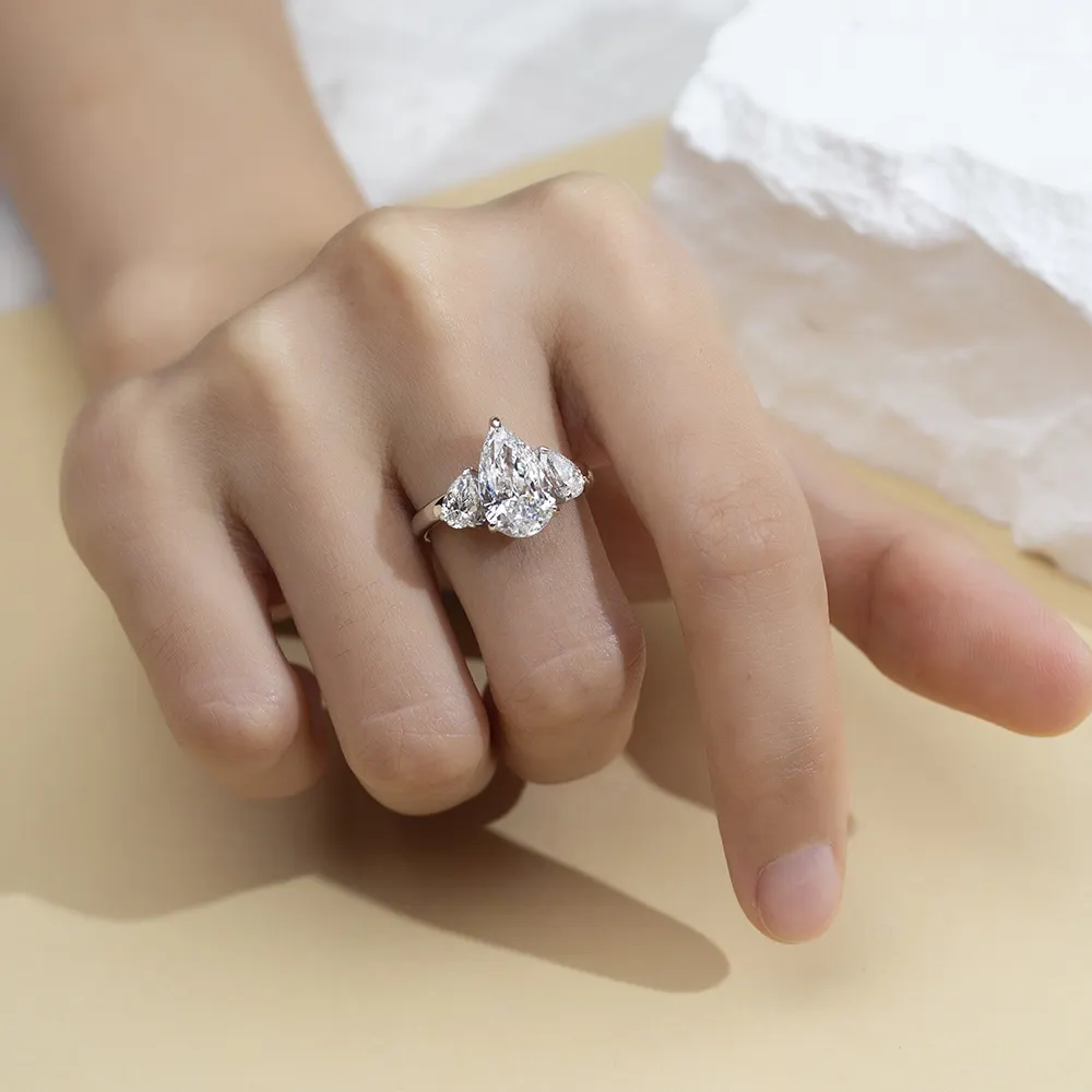 Cincin Pertunangan Berlian Tumbuhan Makmal Oval oleh Messi Jewelry 6