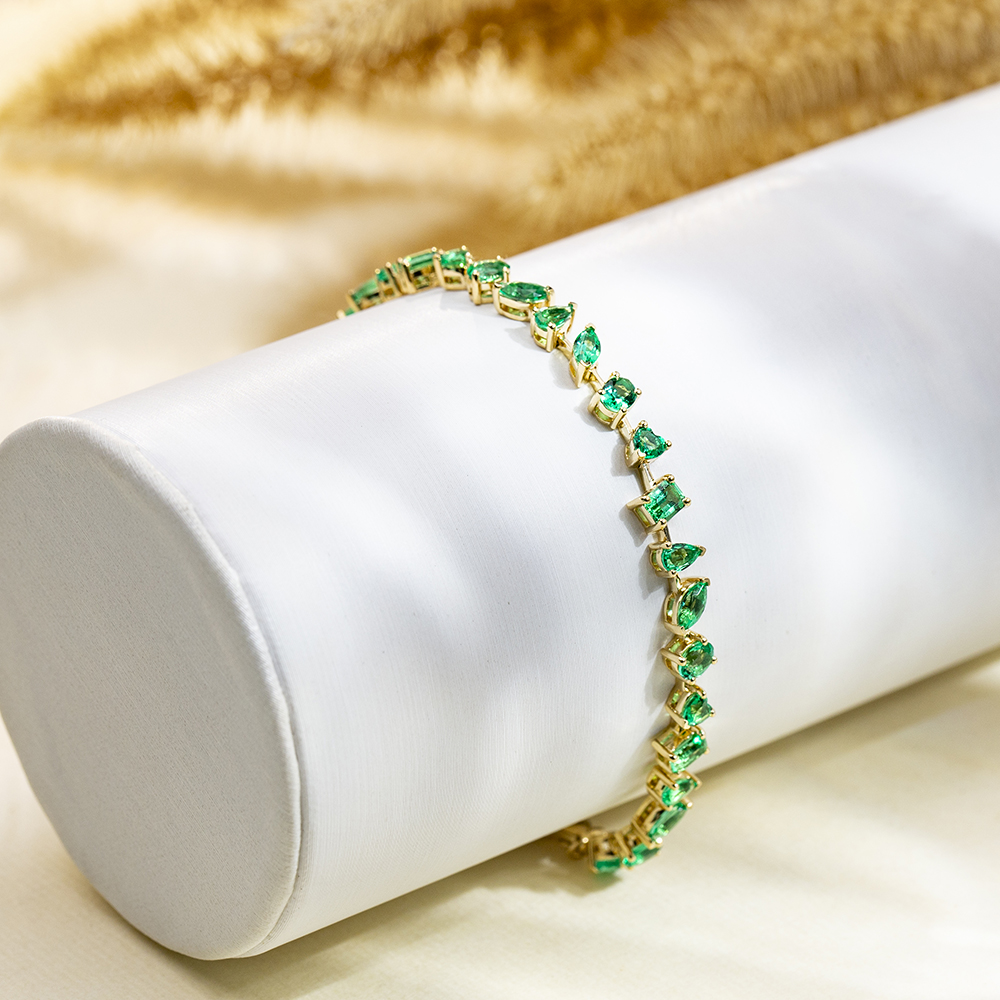 MSB-625 Lab Emerald 18K Yellow Gold Colombian Fancy Shape Lab Emerald Tennis Bracelet 3