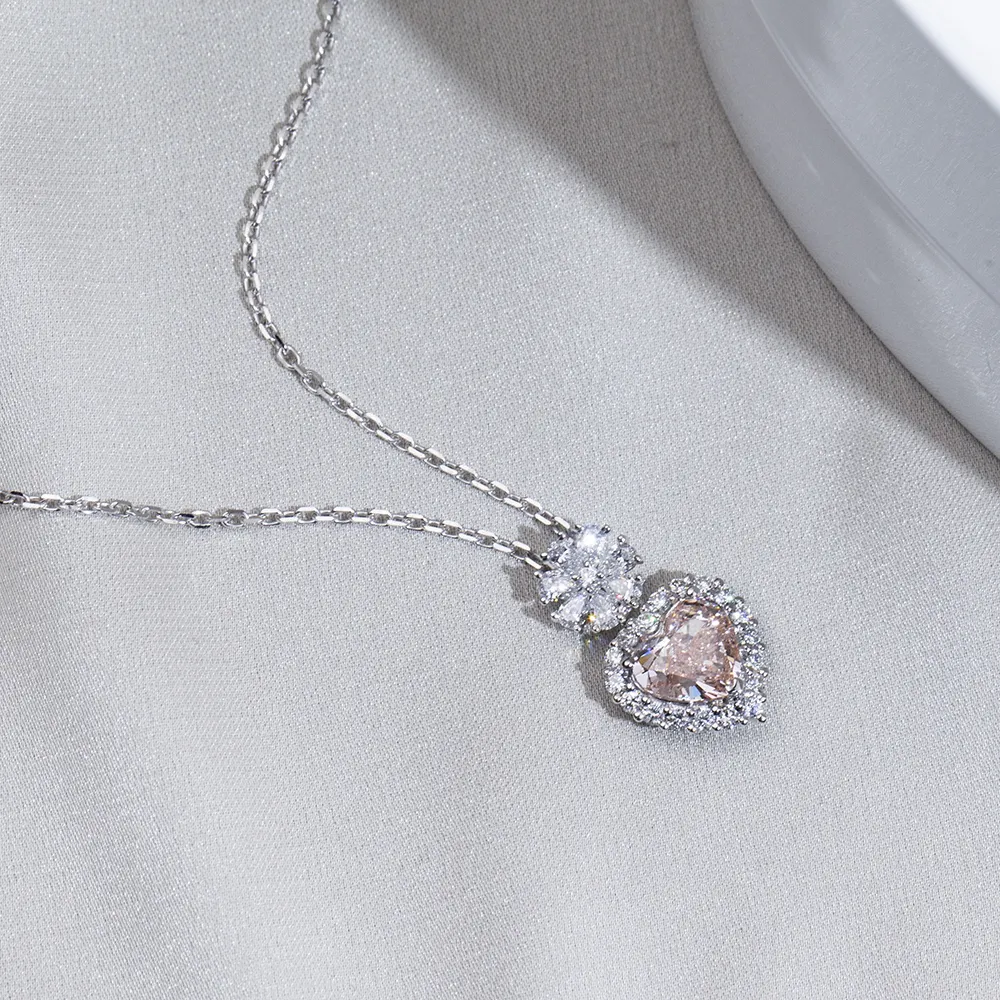 Diamantes rosa cultivados em laboratório da Epidemic para colar 3