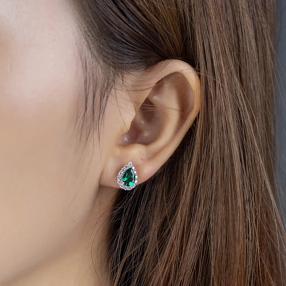 Lab Emerald Earring 18K Gold - Messi Jewelry 3