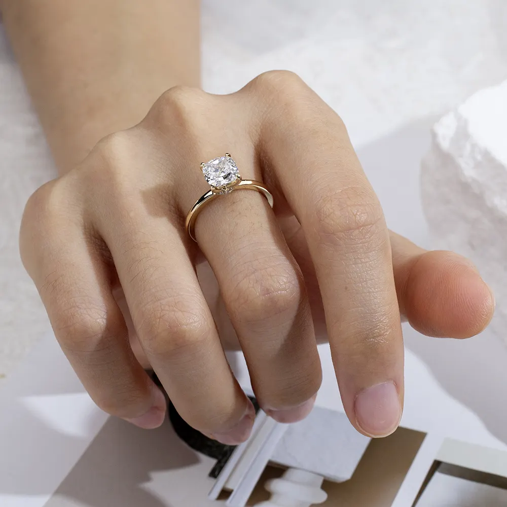 18k Gold Lab Diamond Cushion Ring - Messi Jewelry 6