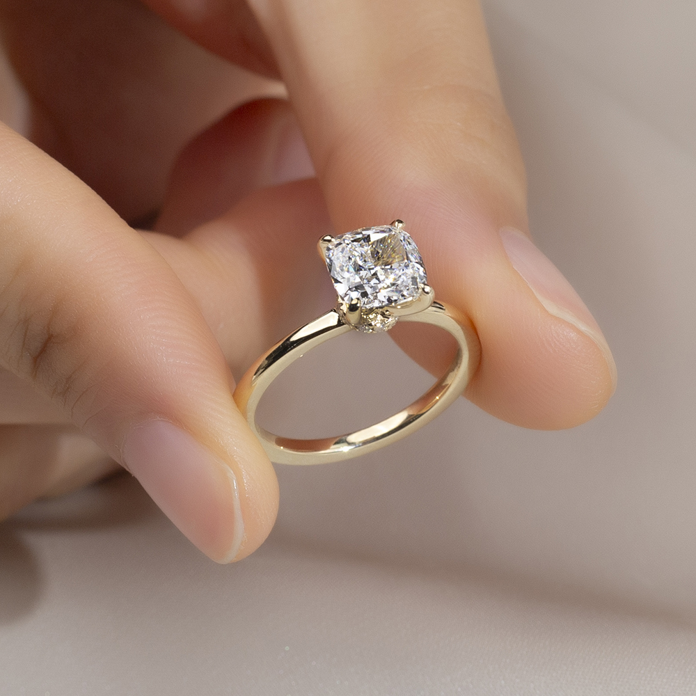 MSR-1699 Talagsaon nga 18k Gold set nga adunay Cushion shape Lab Diamond Ring - Messi Alahas 11