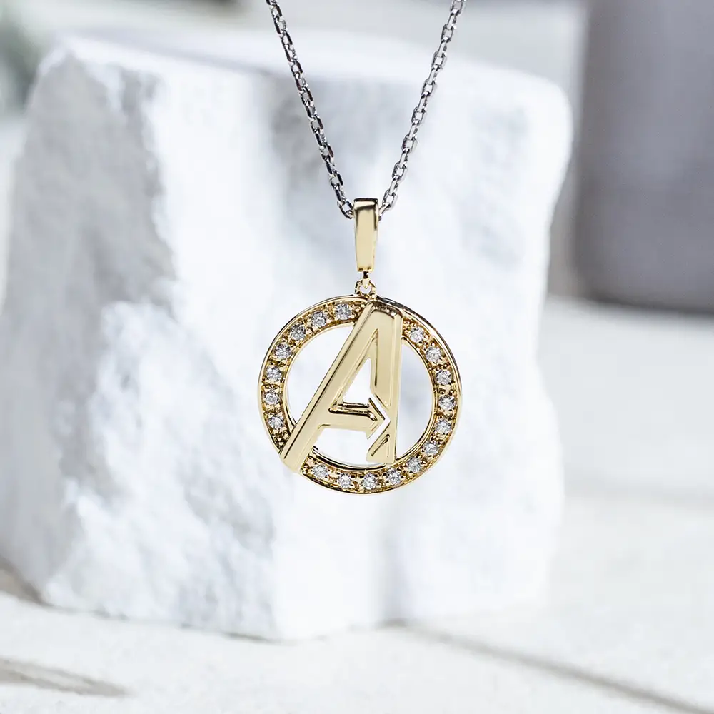 MSN-877 Collar personalizado de diamantes con cartas de oro amarillo de 18k 1
