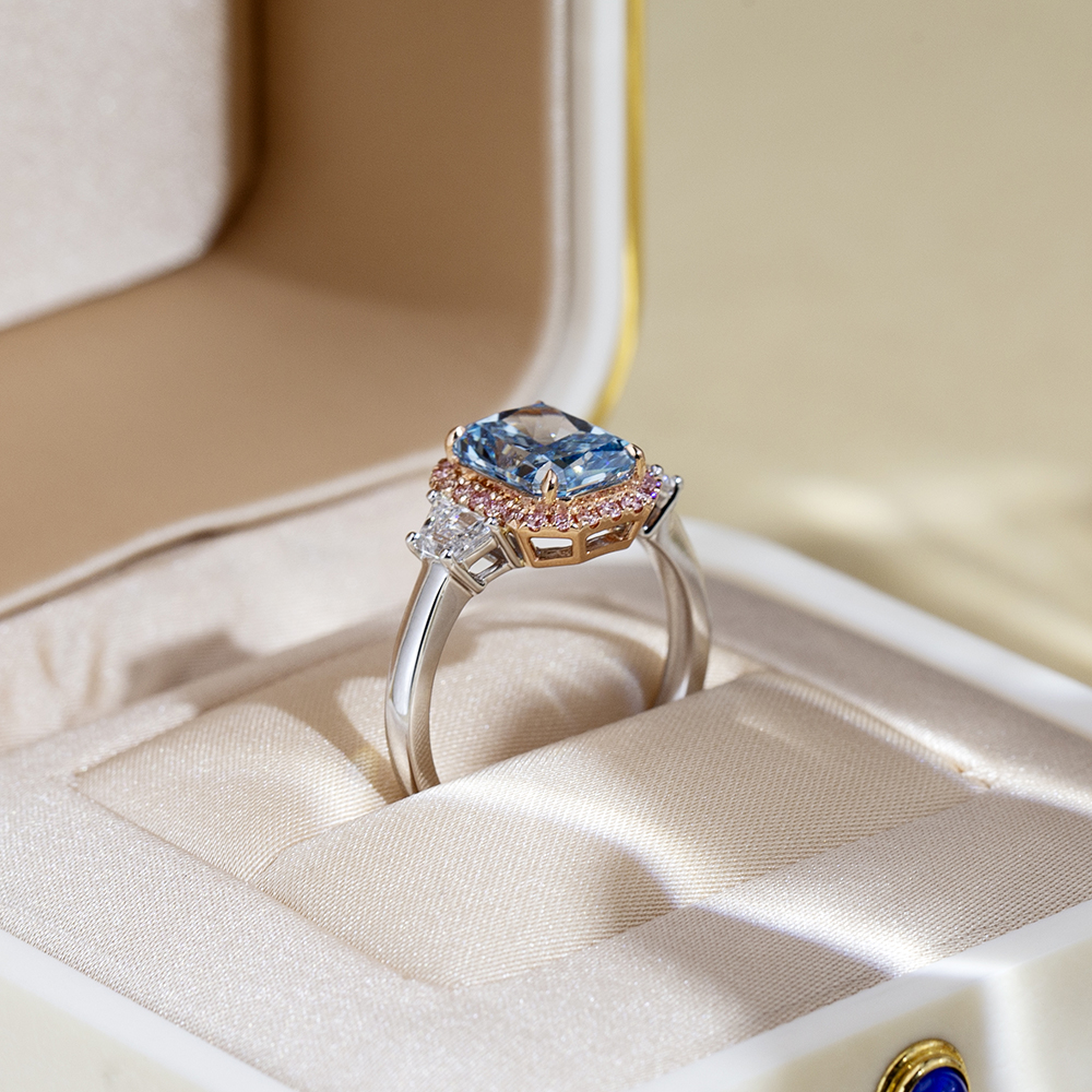 MSR-1738 18K Gold Radiant Blue Lab Grown Diamond& Pink Lab Grown Diamond Tulo ka Bato Singsing 9