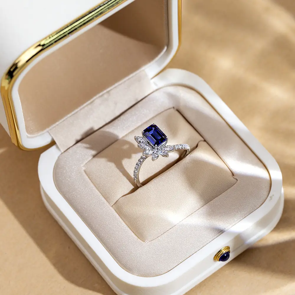 Lab Grown Sapphire 18K Ring - Messi Jewelry 5