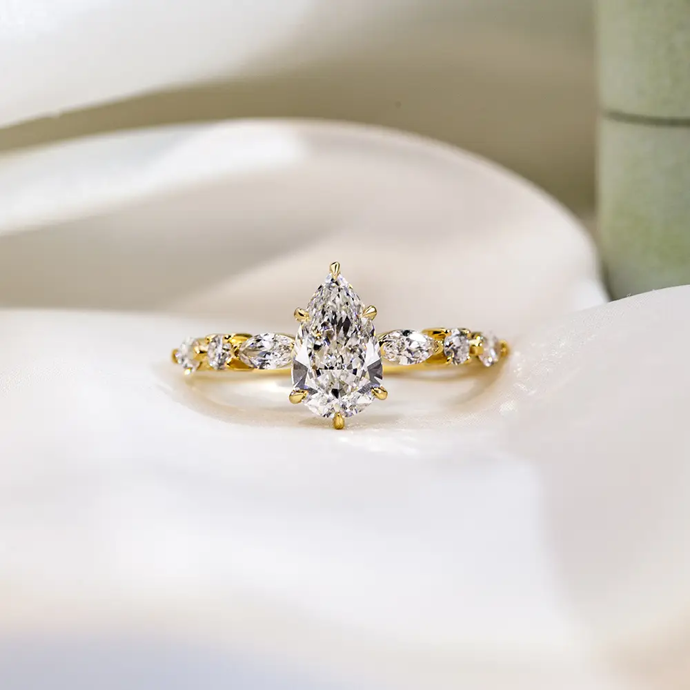 MSR-1773 Messi Jewerly Custom Yellow Giallo Gold Gold Lab Grown Diamond Fancy Shape 1