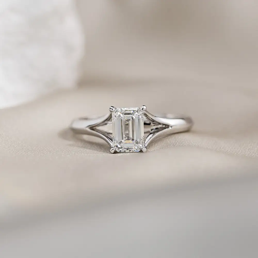 MSR-1728 Classic White White Gold Emerald Lab Custom Custom Ring 1