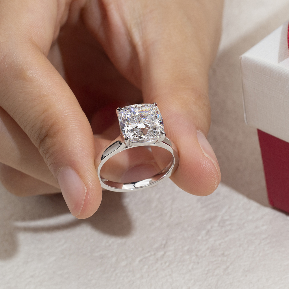 MSR-1708 IGI 5.64CT D VS1 Cishion Shape Lab Grown Diamond Ring 18K Gold Solitalire Ring - Messijewelry 10