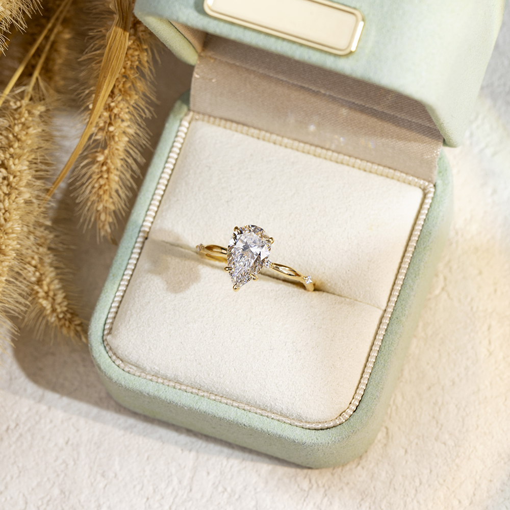 MSR-1709 White 2CT Pear Shape IGI lab Grown Diamond Ring 18K Yellow Gold Solitalire Ring - Messijewelry 12