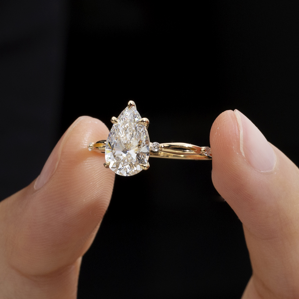 MSR-1709 White 2CT Pear Shape IGI lab Grown Diamond Ring 18K Yellow Gold Solitalire Ring - Messijewelry 9