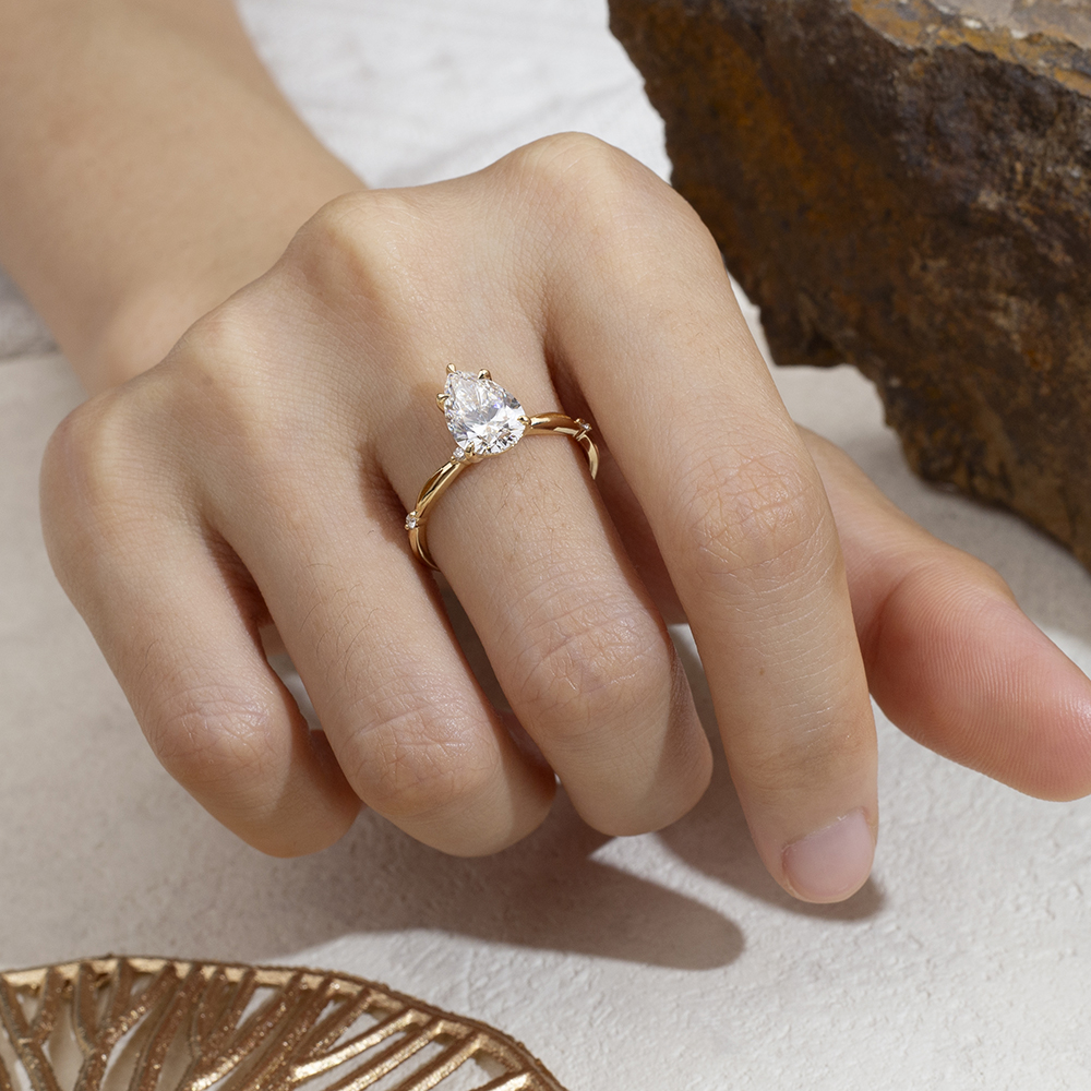 MSR-1709 White 2CT Pear Shape IGI lab Grown Diamond Ring 18K Yellow Gold Solitalire Ring - Messijewelry 10