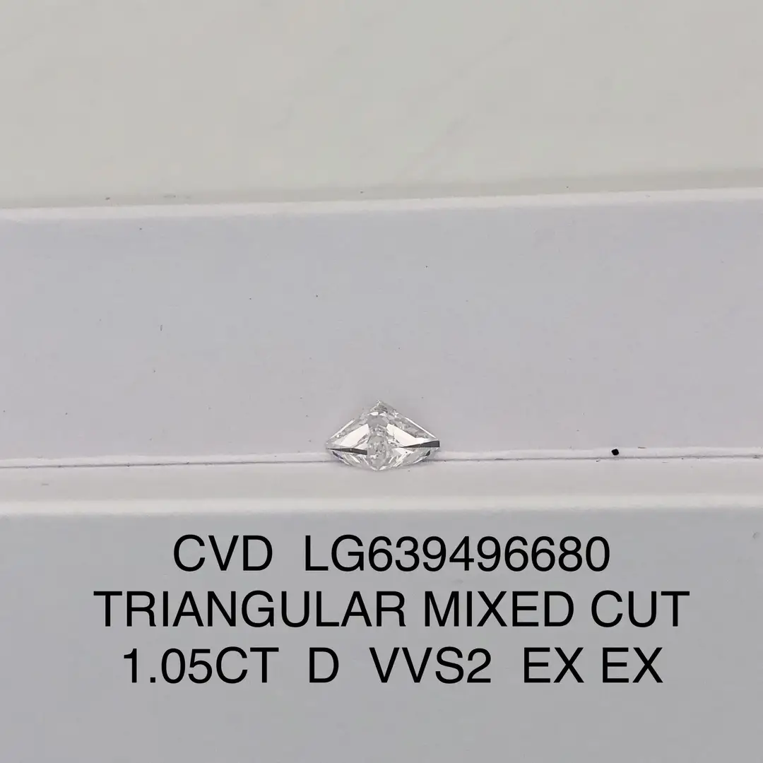 Lab Diamond Triangular Cut 1.05CT D VVS2 Ex Ex 2