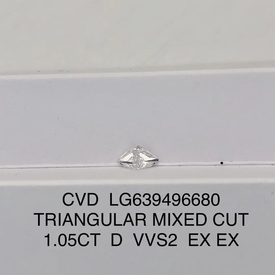 Lab Diamond Triangular Cut 1.05CT D VVS2 Ex Ex 2