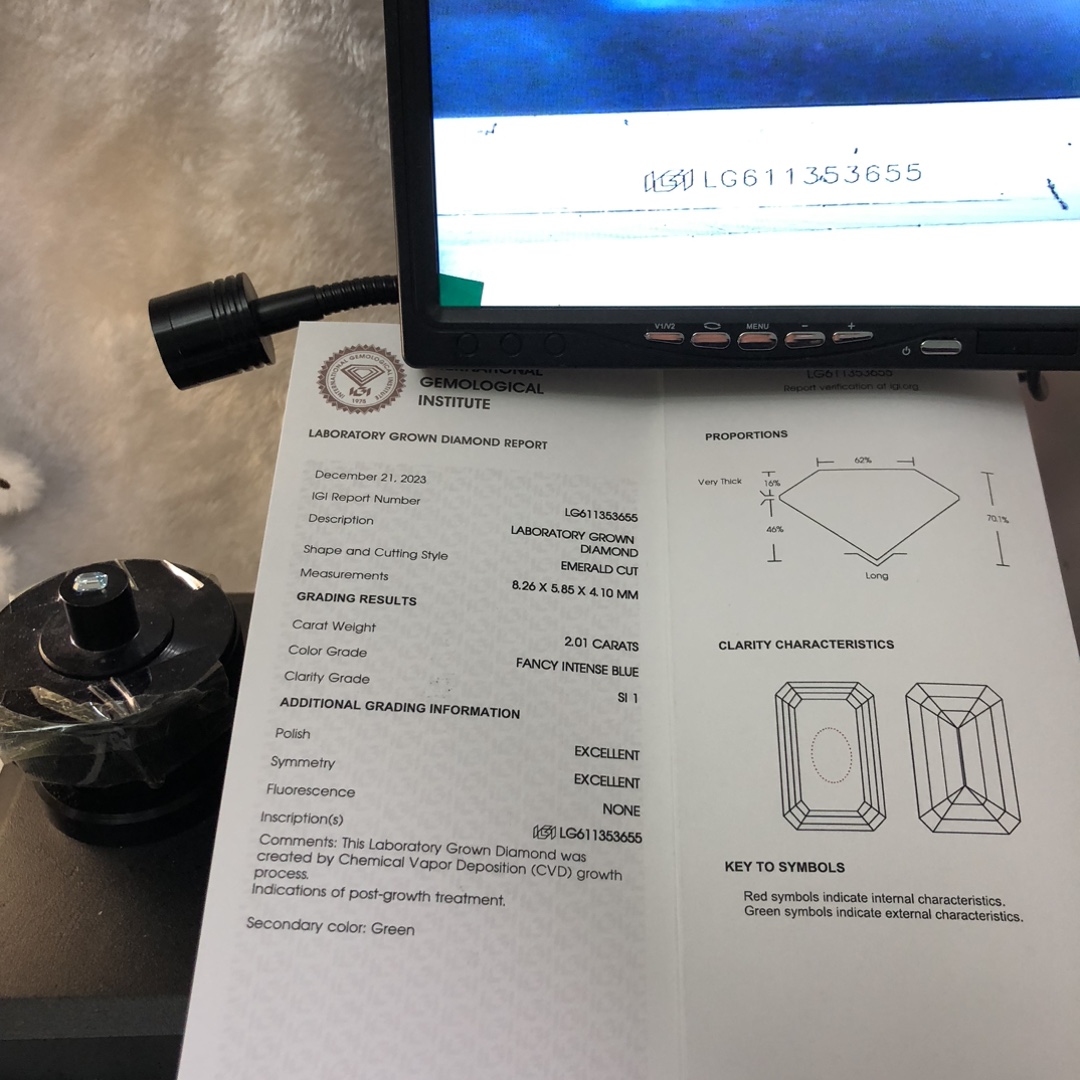 Koleksyon sa Blue Lab Diamond - Gipamatud-an sa IGI, Nagkalainlain nga Porma ug Gidak-on 12
