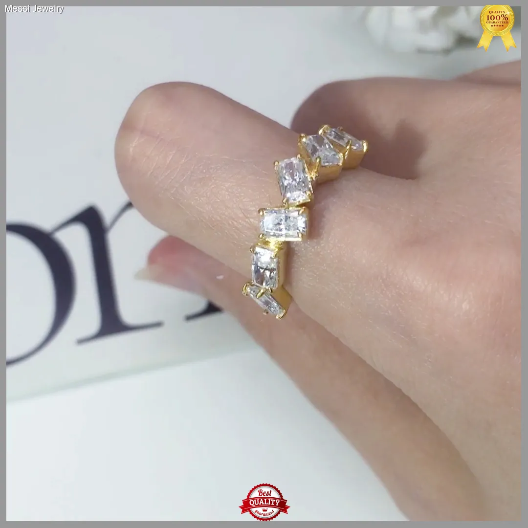 Customizable Moissanite Silver Jewelry, Handcrafted to Perfection 1