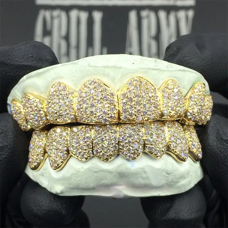 Högkvalitativa lyxiga hiphop-tänder moissanite anpassade grillz till salu 1