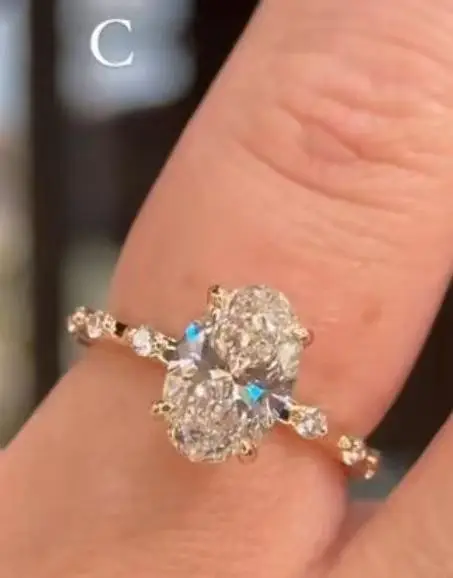 Pretty Oval stone Ring 1