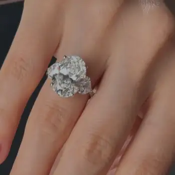 Batu Utama Sijil IGI IGI LG761509149 OV 7.02CT E VS1 Batu Sisi Hati 1.00CT E VS1 dalam Cincin Emas 14K USD2679 1