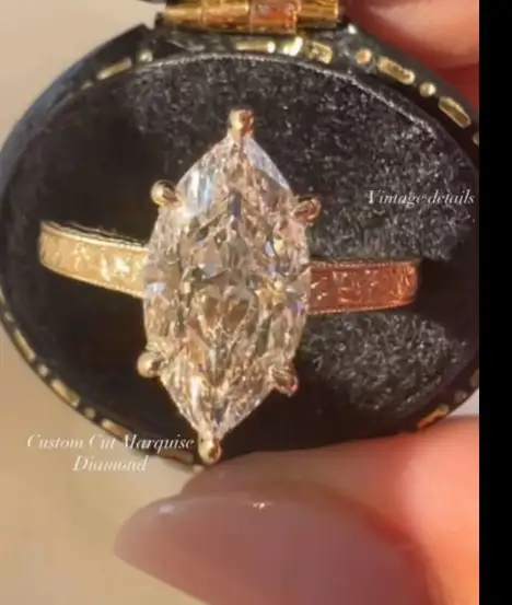 Sijil IGI CVD Berlian Tumbuhan Makmal LG786605943 Marquise 2.51 CT VVS2 E Emas 18K 1