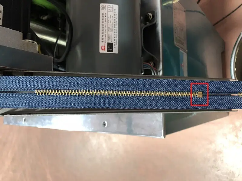 ZYZM Custom Plastic top bottom injection machine for business for zipper production 4
