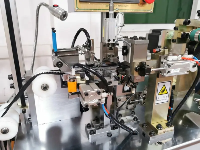 ZYZM best plastic injection moulding machine factory for zipper manufacturer 3