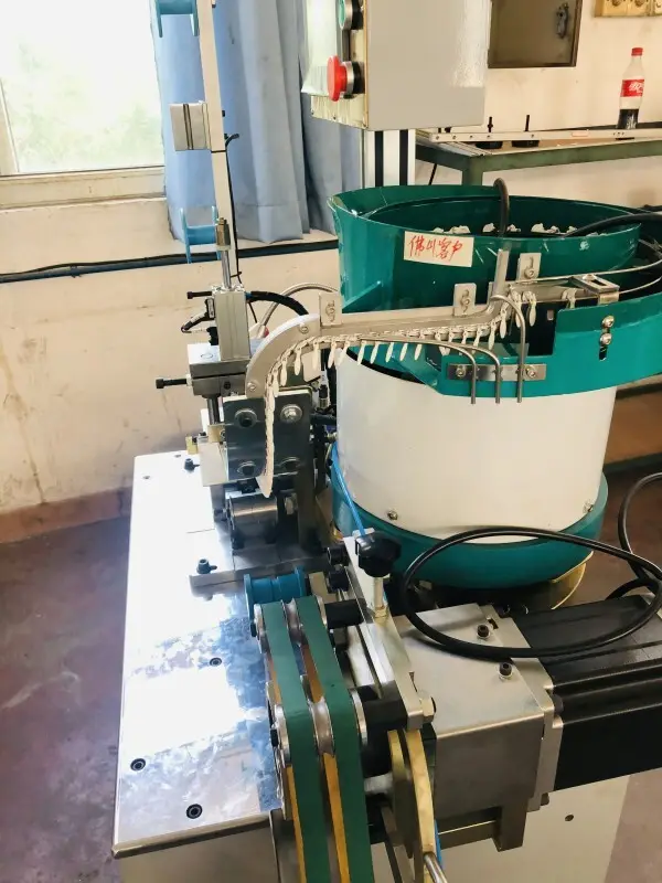 Latest china fancy slider mounting machine for business for zipper manufacturer 3