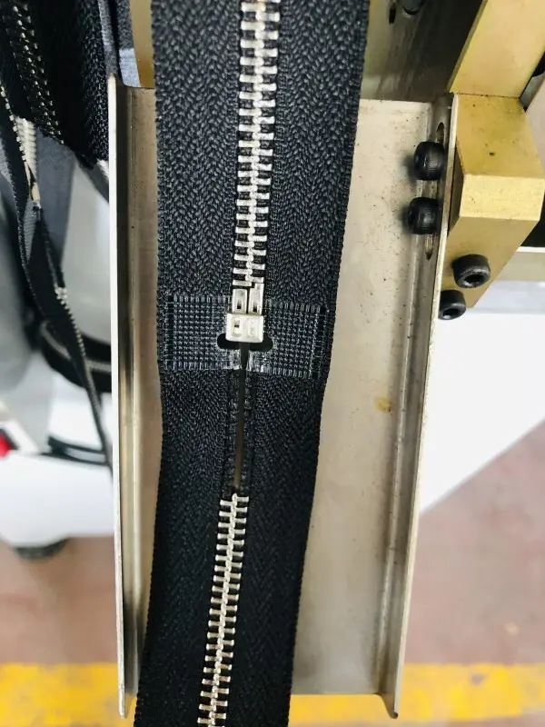 ZYZM open end zipper insertion pin machine bulk buy for zipper production 4