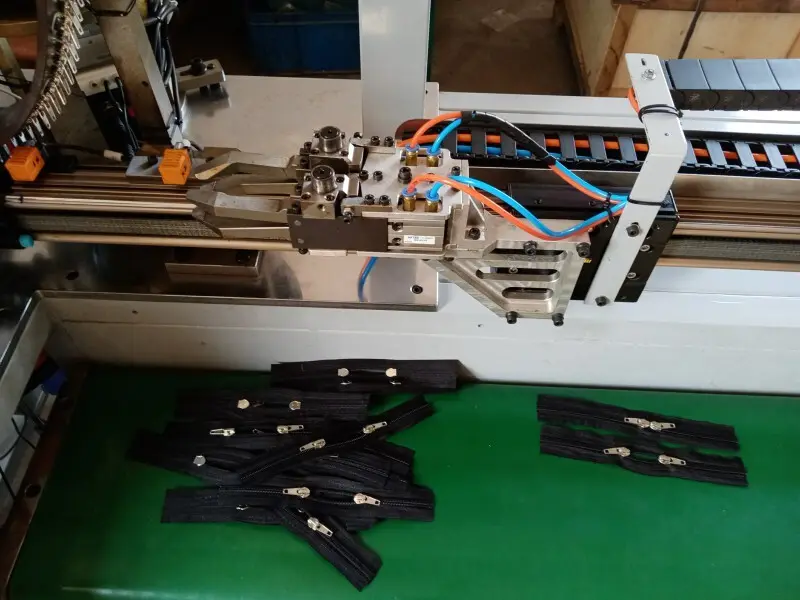 News nylon zipper machine factory used in nylon zipper production 4
