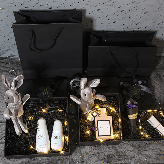 Aangepaste rigide grijze deksel en basis geschenkdoos met lint Geavanceerd luxe verjaardagscadeau 3