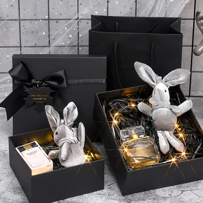 Aangepaste rigide grijze deksel en basis geschenkdoos met lint Geavanceerd luxe verjaardagscadeau 5