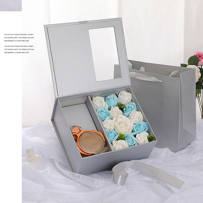Aangepaste geschenkdoos met PVC -raam roze rigide kartonnen doos met lintboekstijl doos flipbox 4