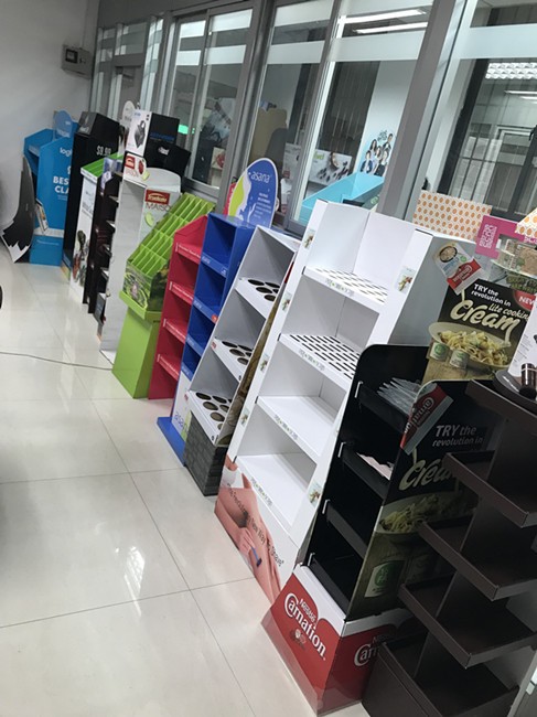 Pop-up kartonnen productdisplay-standaard golfdoos vloer Display Stand Paper Display Stand Shelf-eenheid 6