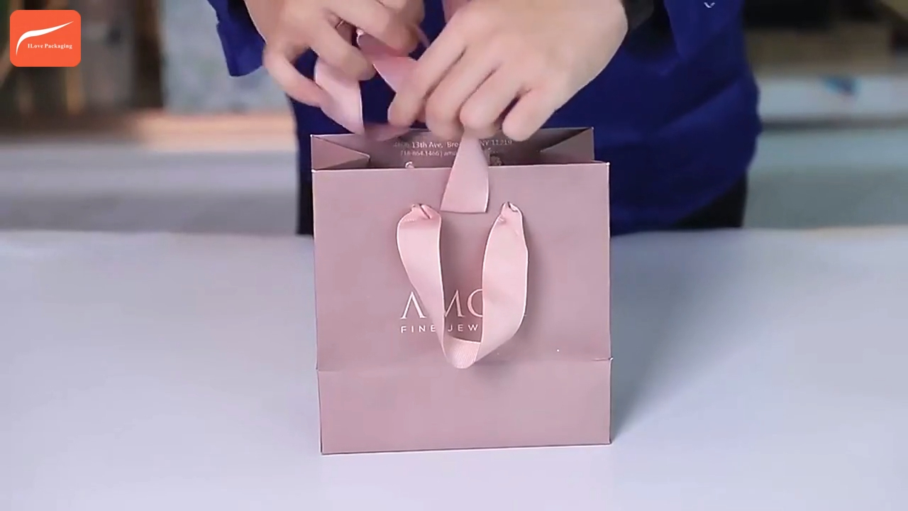I LOVE PACKAGING Wholesale Luxury Printed Cosmetic Jewelry Wedding Boutique Shopper Shopping Custom Small Gift Paper Bag 1