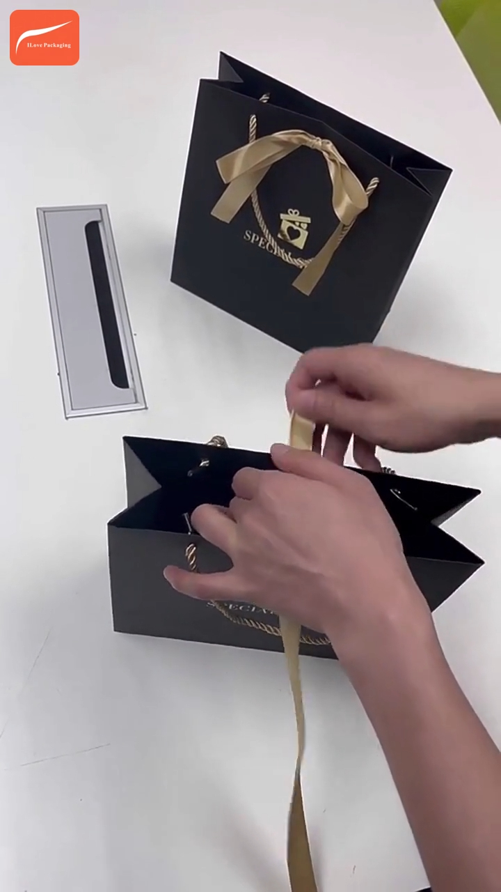 Ik ben dol op verpakking op maat gemaakte luxe zwart wit bruin kraft cadeau winkelpapiertassen met je eigen logo 3