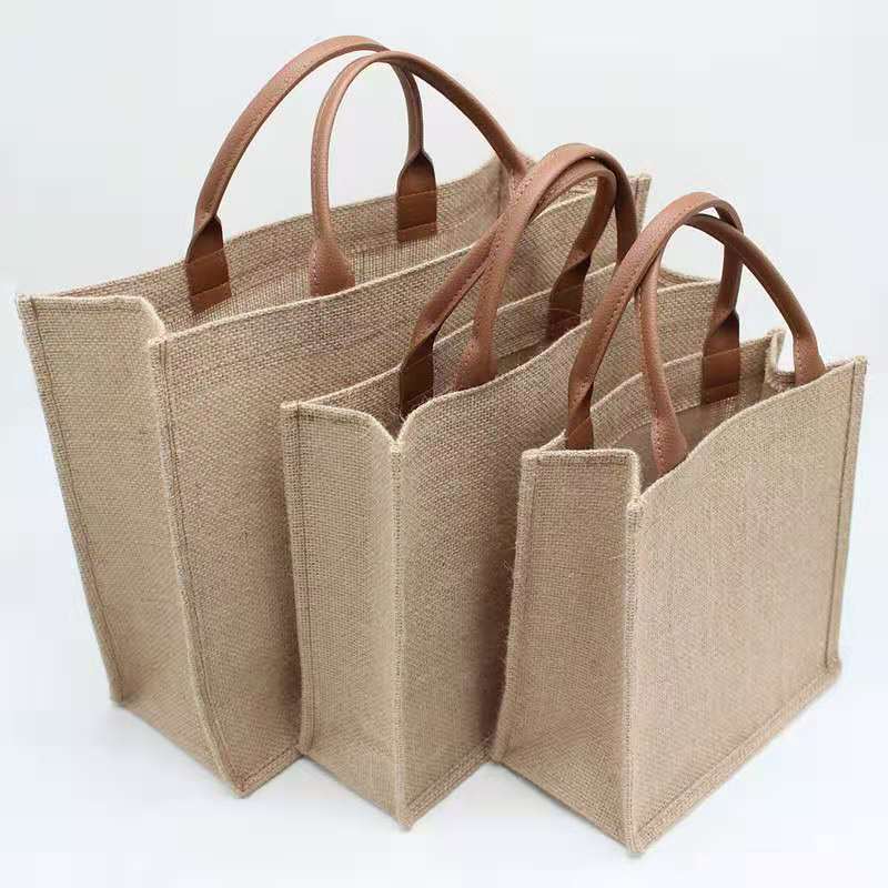 Eco -vriendelijke kraftpapier boodschappentassen, 80% PCW -papieren zakken met handgrepen, cadeaubonnen bulk hergebruikt en gecomposteerd 18