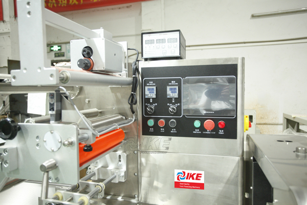 DS-B450S Bread Baked Food Pillow Packing Machine for Sale 4